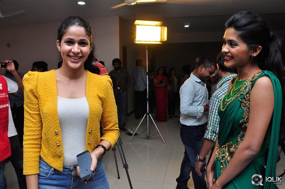 Celebrities-at-Naa-Bangaaru-Talli-Movie-Special-Show